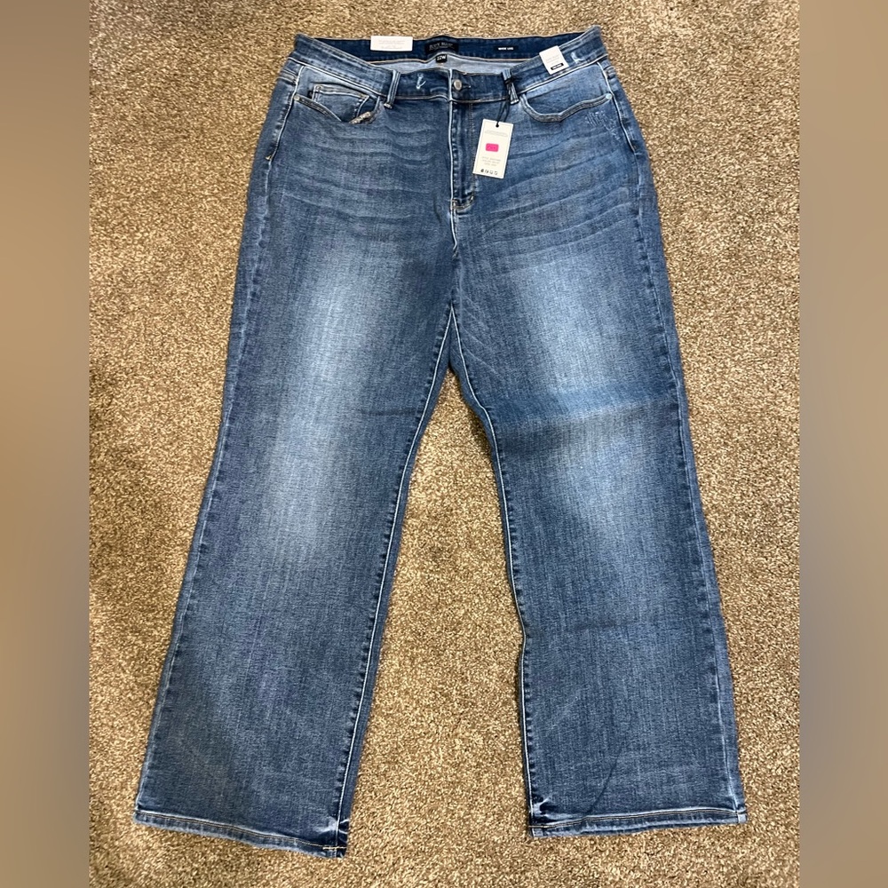 NWT Judy Blue jeans 22W